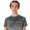NAHTLOSES KURZARM-TOP FÜR DAMEN NAHTLOSES KURZARM-TOP FÜR DAMEN
